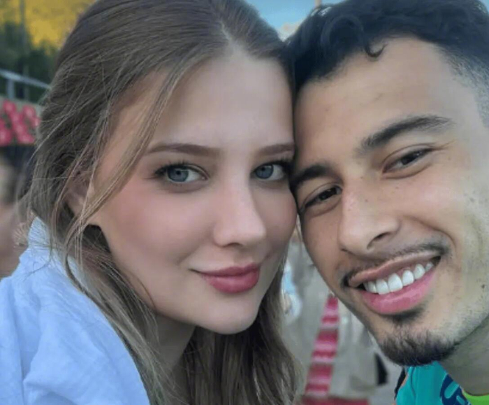 jrs直播低调看直播-阿森纳球星马丁内利未婚妻Isabella Rousso低调支持男友|曼城|加布里埃尔-马丁内利|加布里埃尔-保利斯塔|太阳报|球迷_新浪体育_新浪新闻