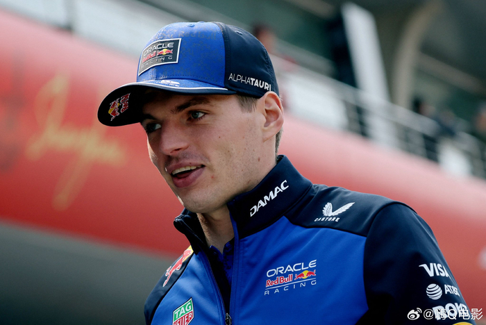 jrs直播低调看直播-维斯塔潘现身上海国际赛车场备战2026F1中国大奖赛|体育比赛_新浪娱乐_新浪新闻